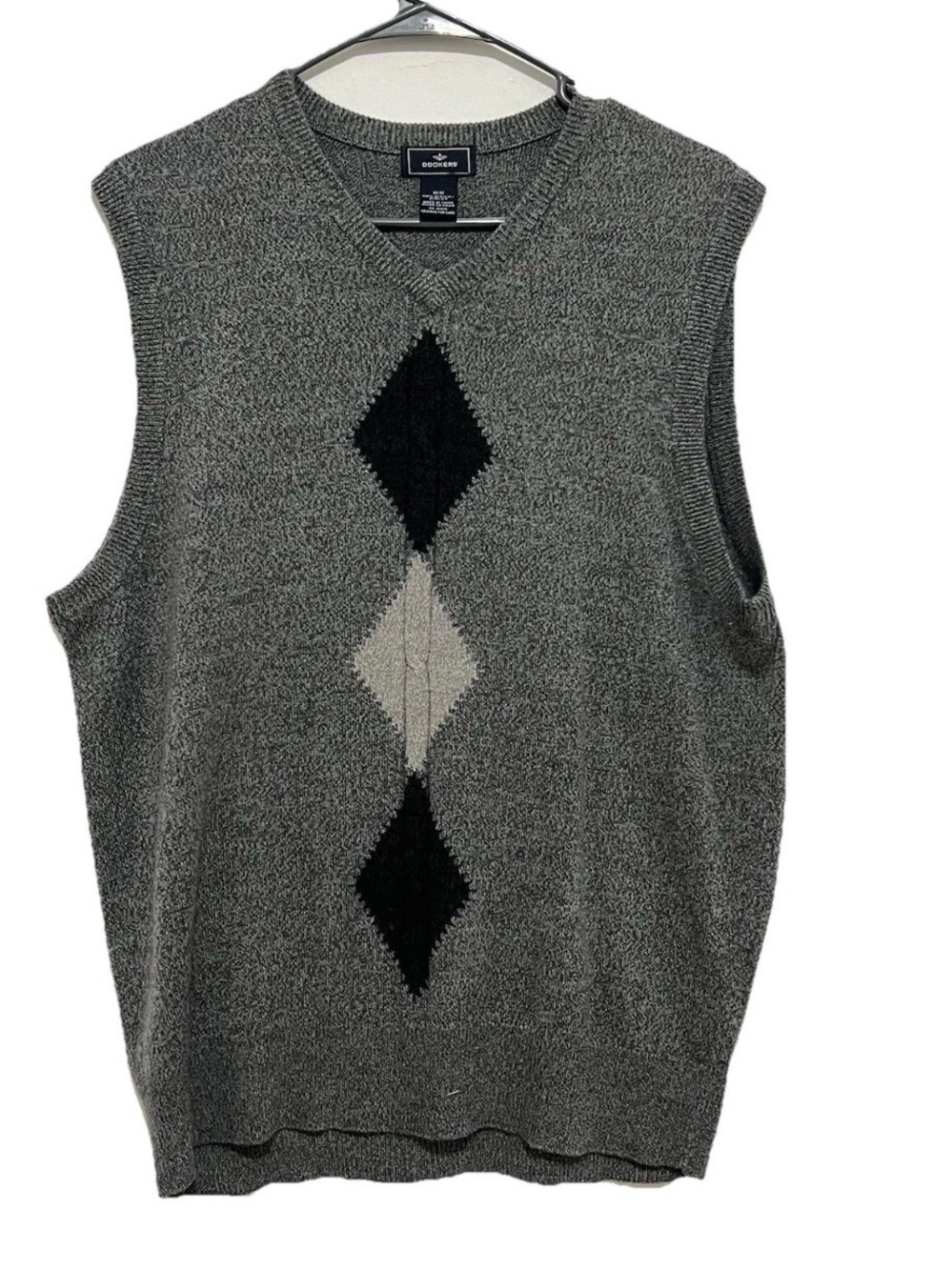 Vintage DOCKERS V-Neck Knit Sweater Vest Men's Size M ,Gray 100% Soft Acrylic .